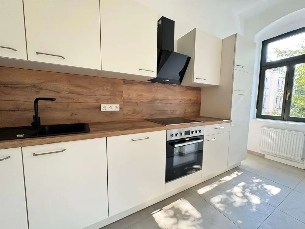 In Sanierung! I Mit moderner Einbauküche & Balkon