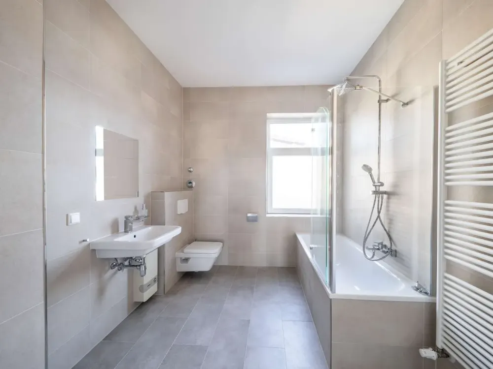 In Sanierung! I Mit moderner Einbauküche & Balkon