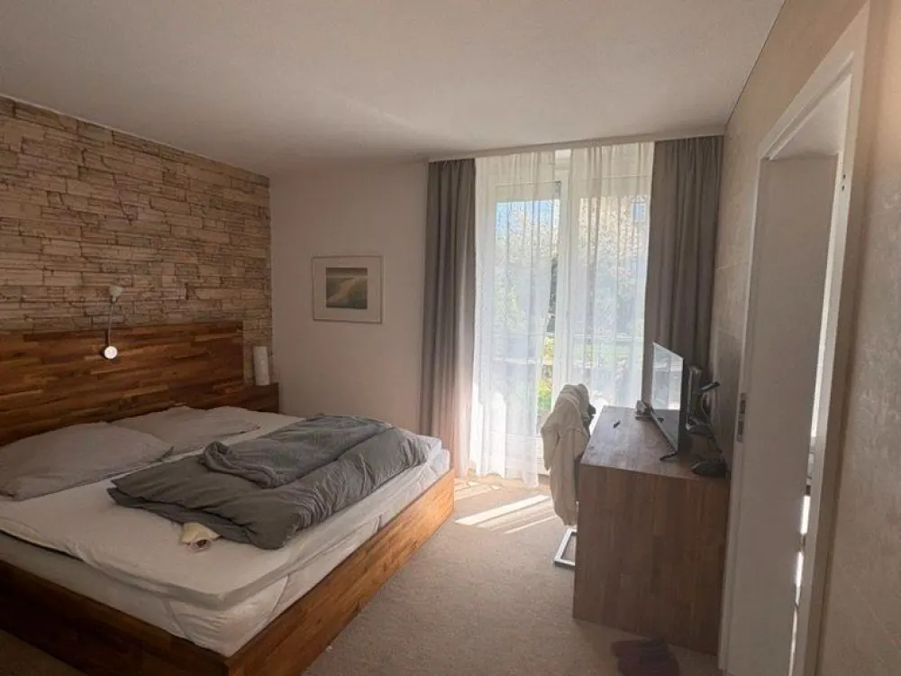 2 Zimmer Wohnung vollmöbliert und ausgestattet zu vermieten