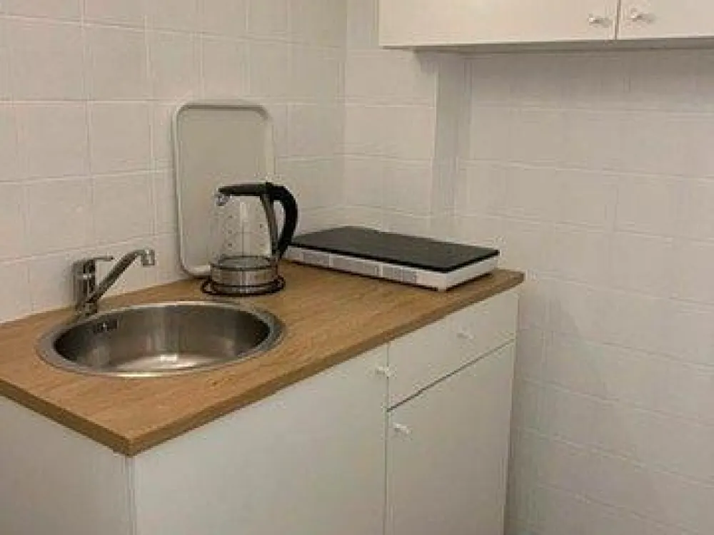 2 Zimmer Wohnung vollmöbliert und ausgestattet zu vermieten