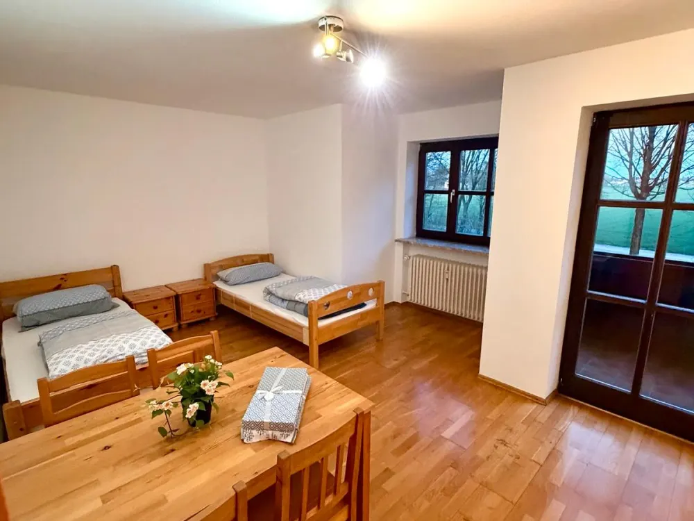 2- Zimmer Wohnung, Neufahrn bis 4 Per.|WLAN|Parklplatz|WG|Privat