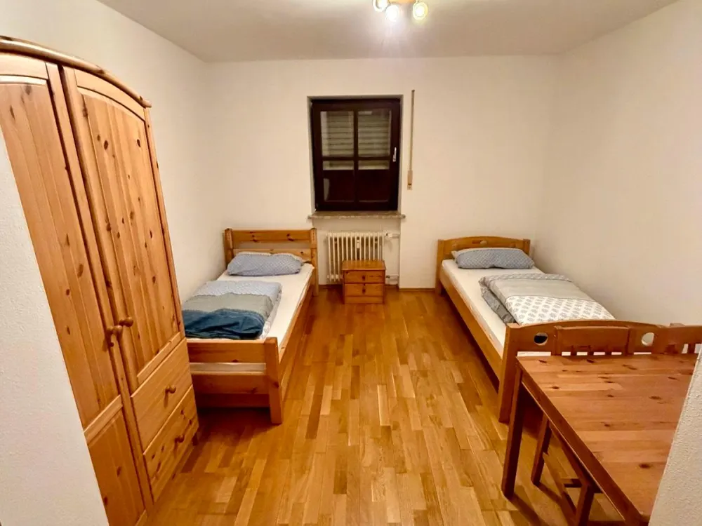 2- Zimmer Wohnung, Neufahrn bis 4 Per.|WLAN|Parklplatz|WG|Privat