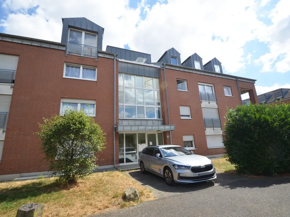Helle 2-Zimmerwohnung mit Balkon und Tiefgaragenstellplatz!