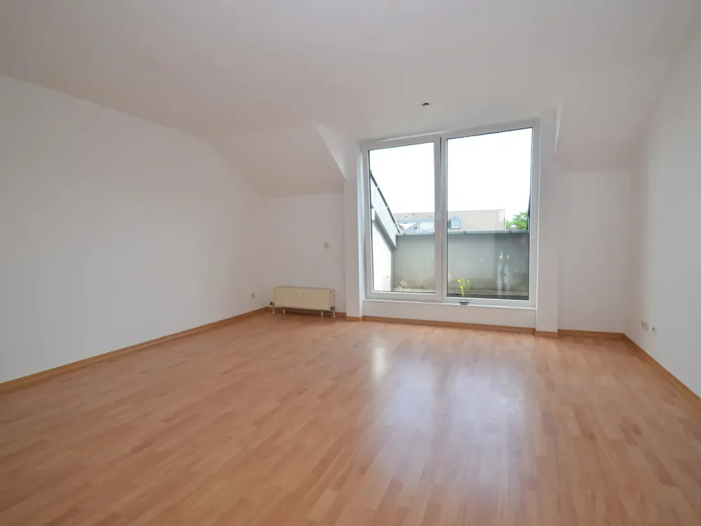 Helle 2-Zimmerwohnung mit Balkon und Tiefgaragenstellplatz!