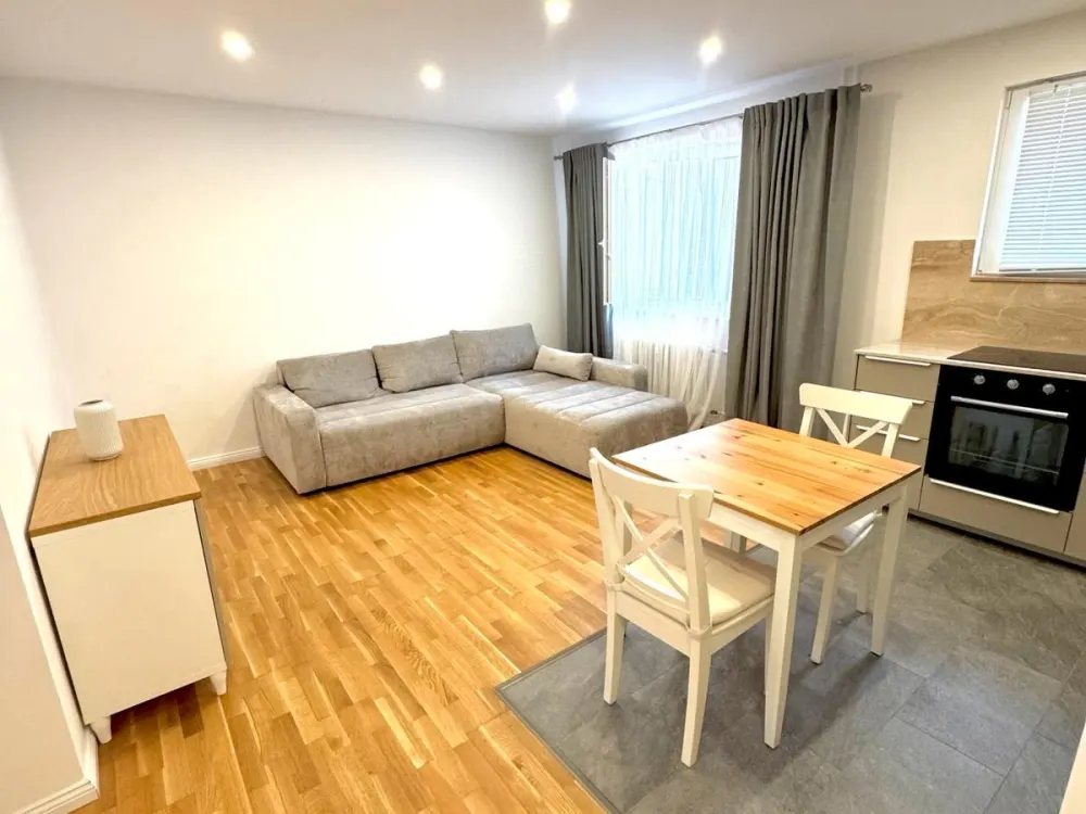 >> Möblierte 2-Zimmer City Wohnung am Kudamm <<