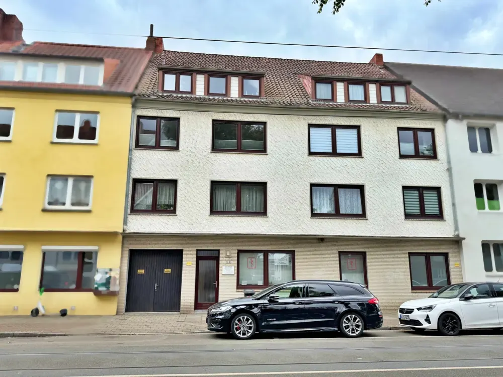Compact and Cozy 3-Room Apartment in Hastedt