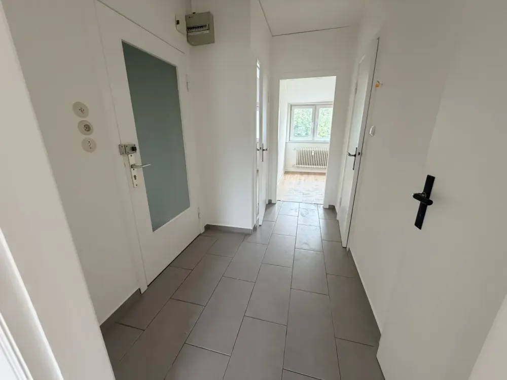 Compact and Cozy 3-Room Apartment in Hastedt