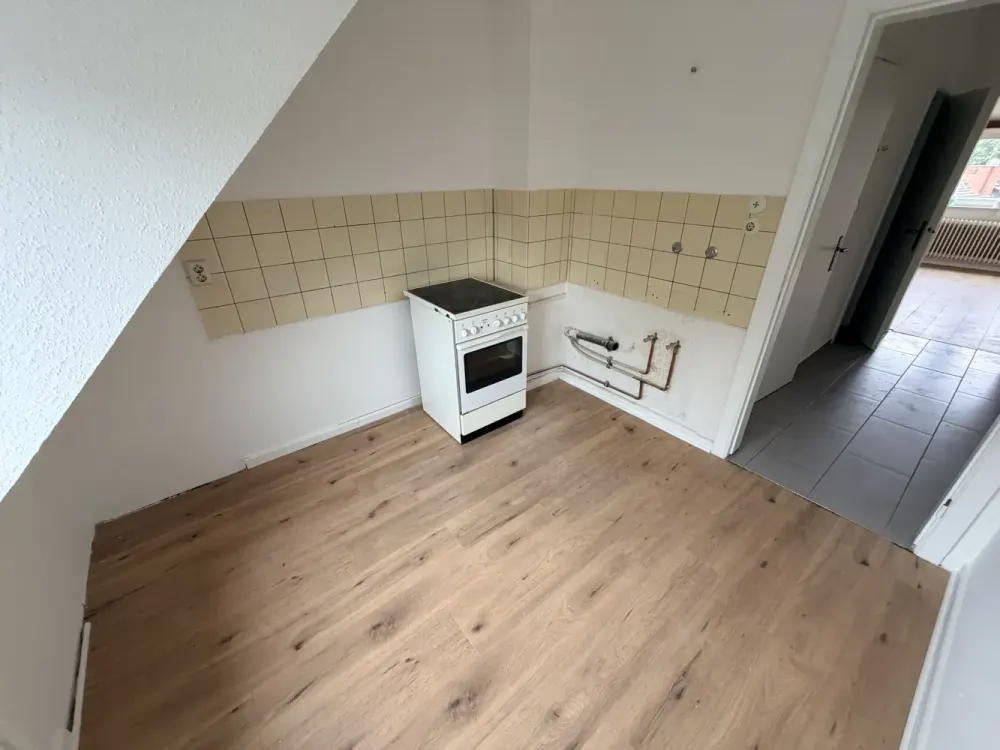 Compact and Cozy 3-Room Apartment in Hastedt