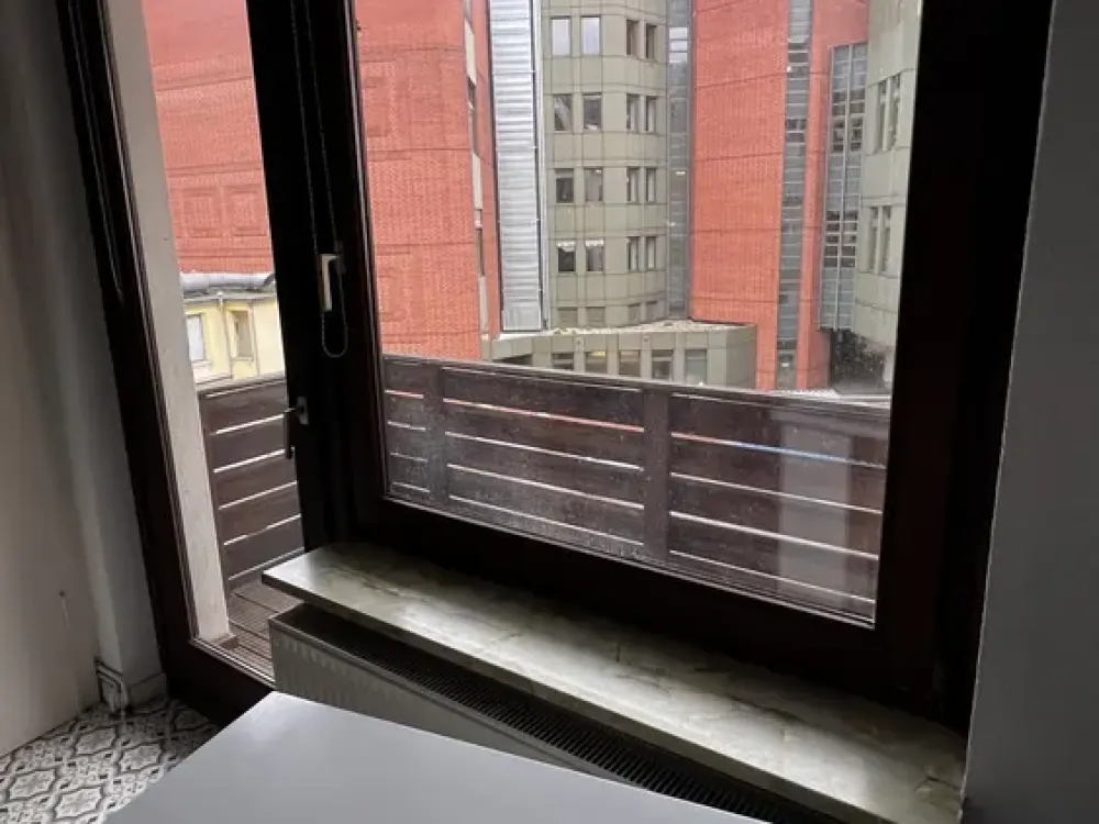 2-Zimmer-Wohnung mit Balkon mitten in Hannovers Altstadt, zum Selbstgestalten