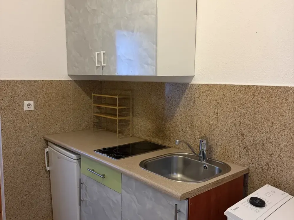 650€ Möbelübernahme!! Charmante Altbauwohnung in absoluter Toplage, ab sofort verfügbar