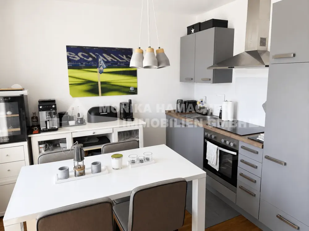 Exklusives Wohngefühl auf zwei Zimmern, Moderne Wohnung mit großem Balkon