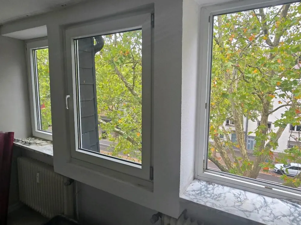 شقة من غرفتين مع شرفة في شارع Kaiserallee, أول سكن
