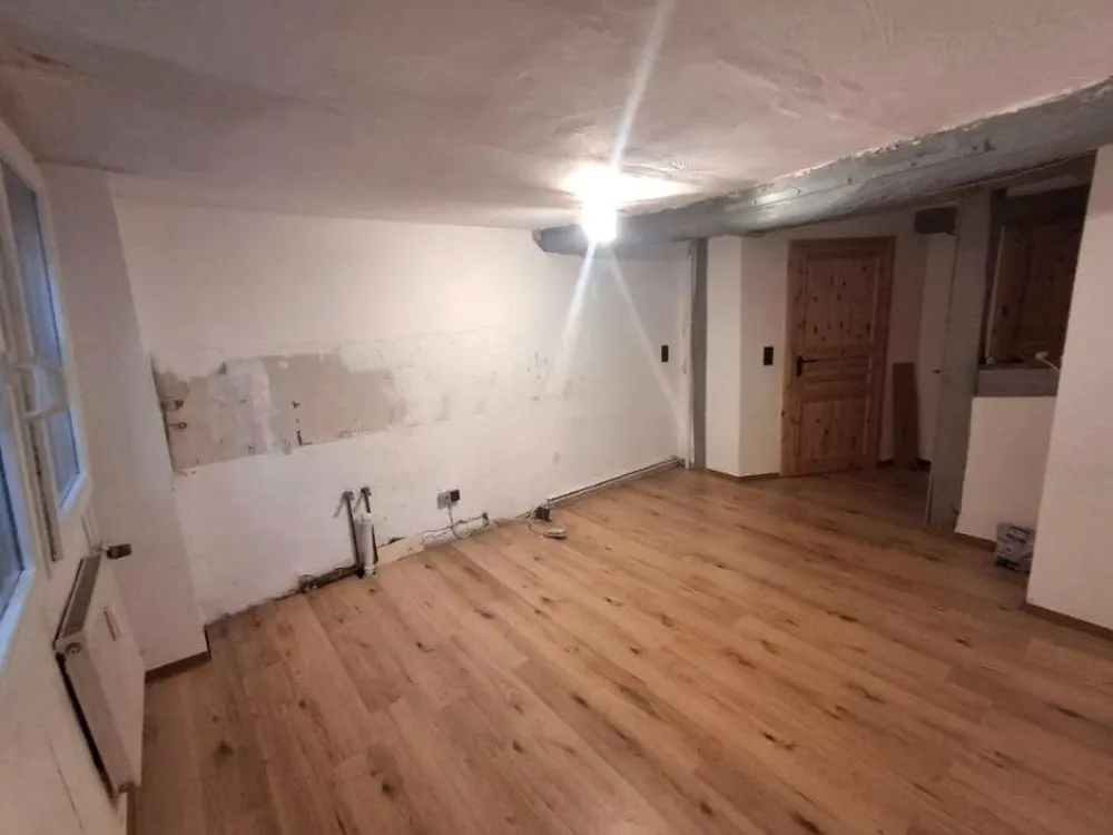 2,5-Zimmer-Wohnung mit Charakter, Lohfelden-Vollmarshausen c.65m2