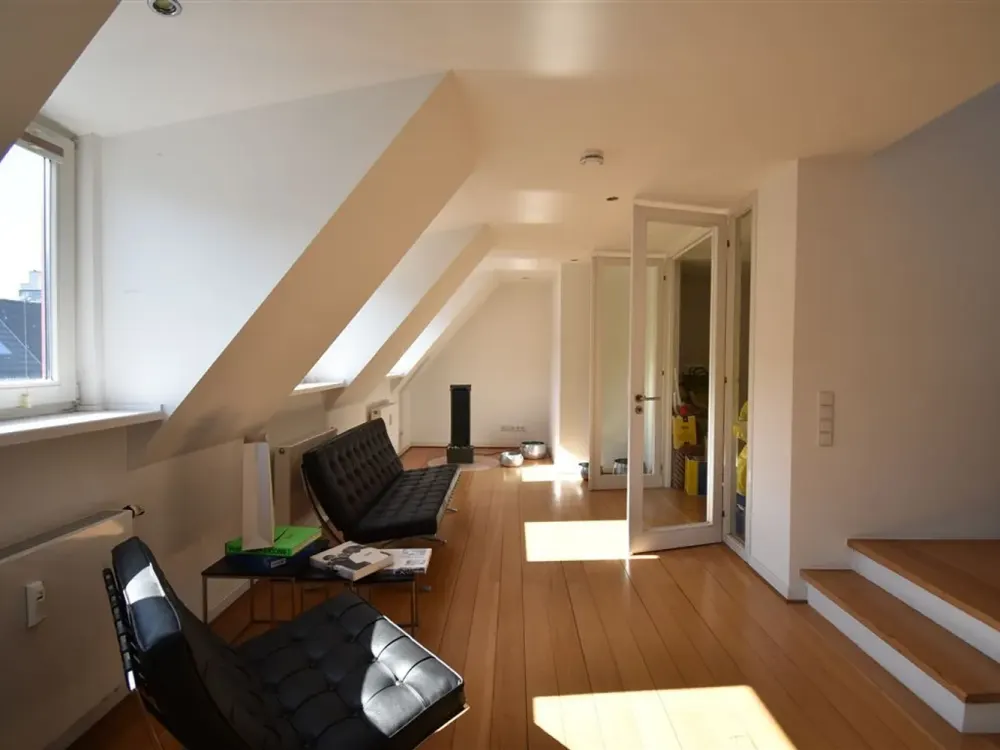 Modernes Altstadtflair! 5-Zi-Maisonette-Penthouse mit EBK & 2 Balkonen