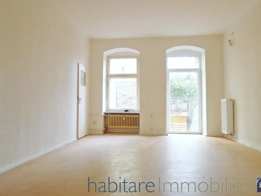 Mit eigenem Privatgarten: 2-Zimmer-Wohnung mit Wannenbad in der Rostocker Straße!