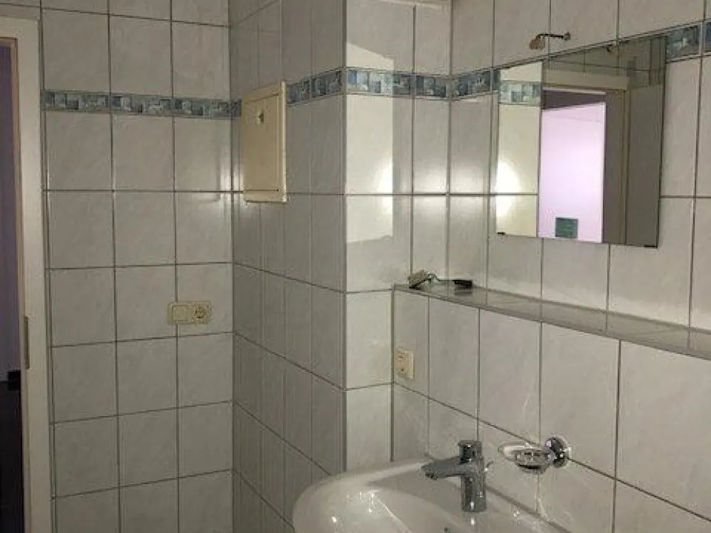 2,5 Zimmer Wohnung mit Balkon + Stellplatz (optional)