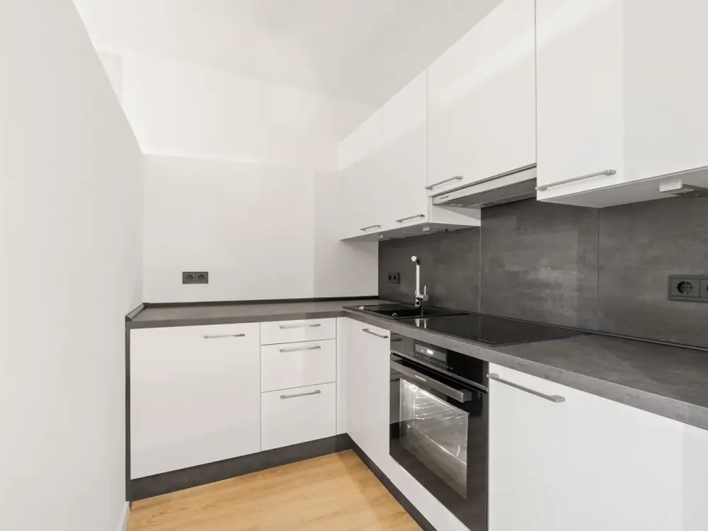 Zweitbezug nach Sanierung. Moderne 1,5 Zimmerwohnung in Dietzenbach!
