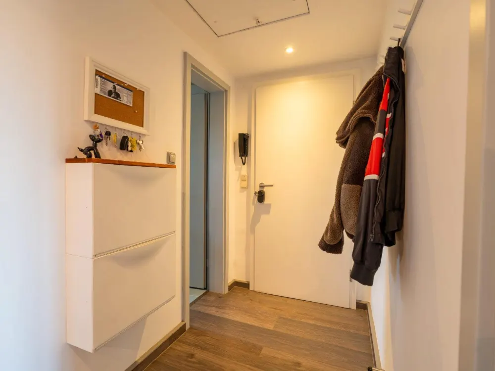 Große Dachgeschosswohnung mit privaten Gartenanteil