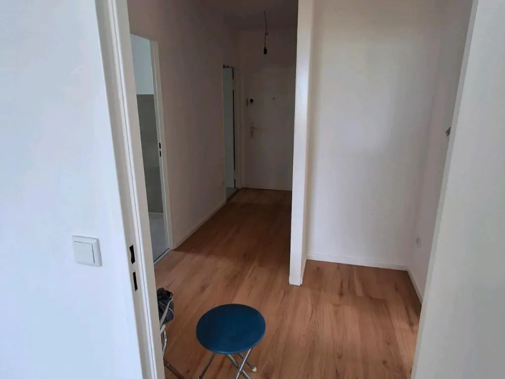 Sehr helle, frisch sanierte 2,5 Zimmerwohnung 72m²/ Mietwohnung