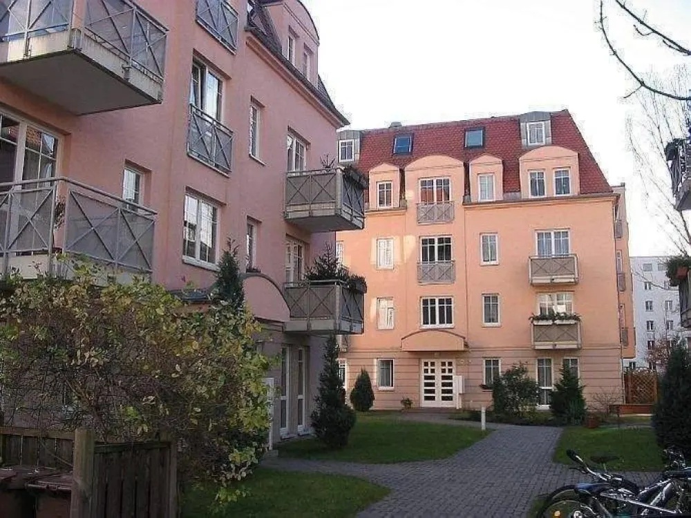 2-Zi. Maisonette mit Balkon in ruhiger Lage in Dresden-Striesen! + Aufzug + Tiefgarage