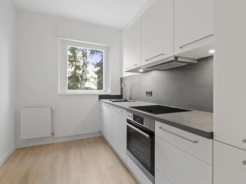 Große 3-Zimmer-Wohnung mit Einbauküche und Balkon sucht Nachmieter!