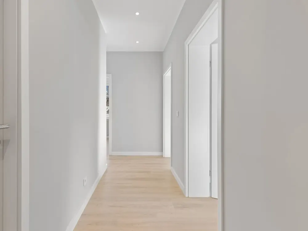 Große 3-Zimmer-Wohnung mit Einbauküche und Balkon sucht Nachmieter!