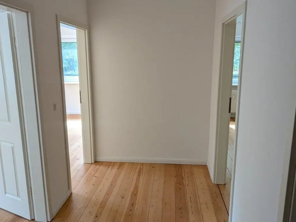 Frisch renovierte 3-Zimmer-Wohnung mit großem Privatgarten