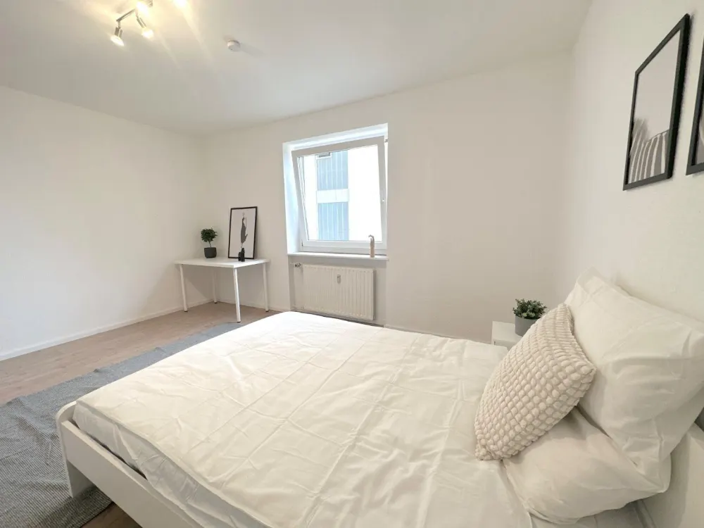 Zwei möblierte Zimmer frei in moderner 4er-WG, Wasgaustraße 47, Frankfurt am Main!
