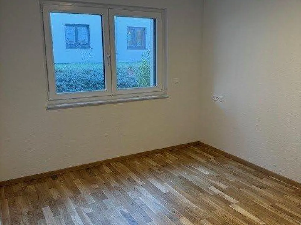 Attraktive 4-Zimmer-Wohnung mit Balkon in Asperg