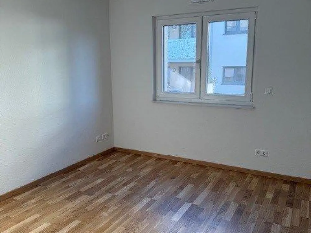Attraktive 4-Zimmer-Wohnung mit Balkon in Asperg