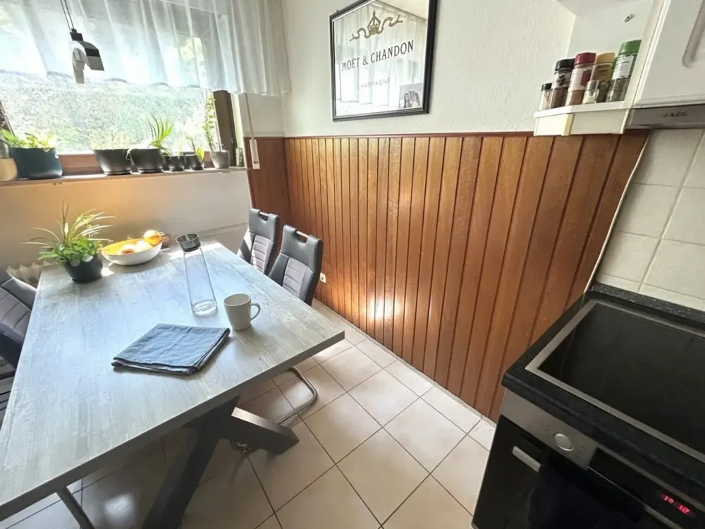 2-ZW Eschersheim mit Balkon in ruhiger Lage