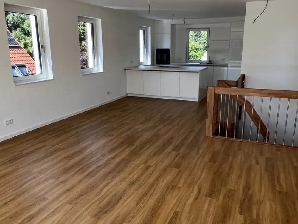 Neubau Erstbezug: Exklusives Haus-im-Haus mit Dachterrasse in Bestlage von Isernhagen-Süd