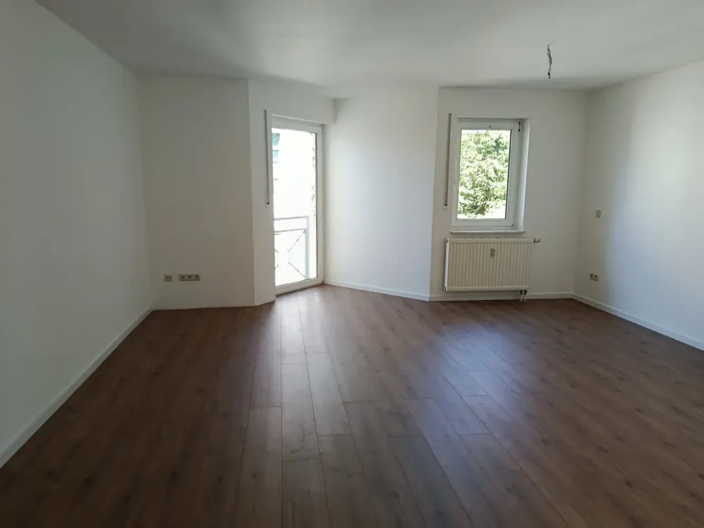 Singles aufgepasst! | 1 Zi.-Whg. | im Grünen | Frisch renoviert | Balkon | Ideal für Singles | TG
