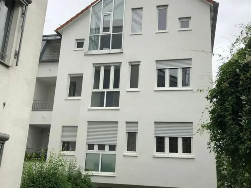 3,5-Zimmer-Wohnung mit Tiefgarage in Stuttgart