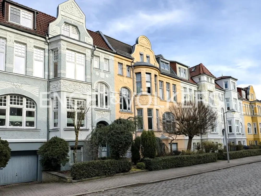 Exklusive Maisonette-Wohnung, Stilvolles Wohnen auf Zeit mit Garten und Terrasse