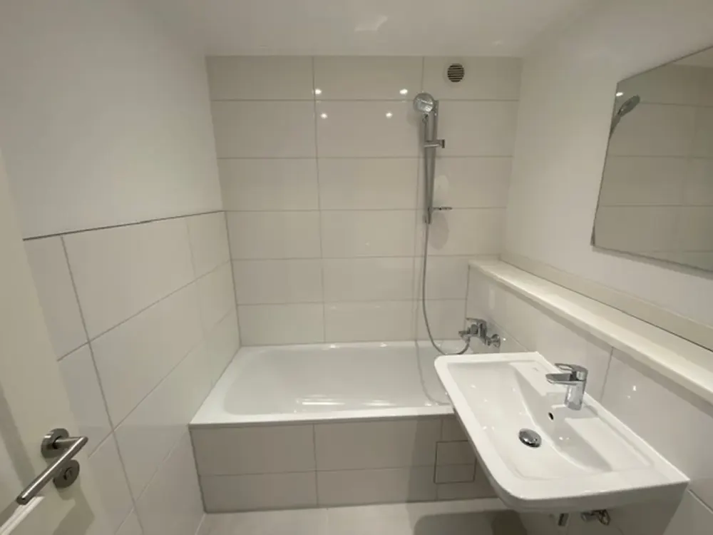 Helles,, lichtdurchflutetes Appartment am Nymphenburger Kanal