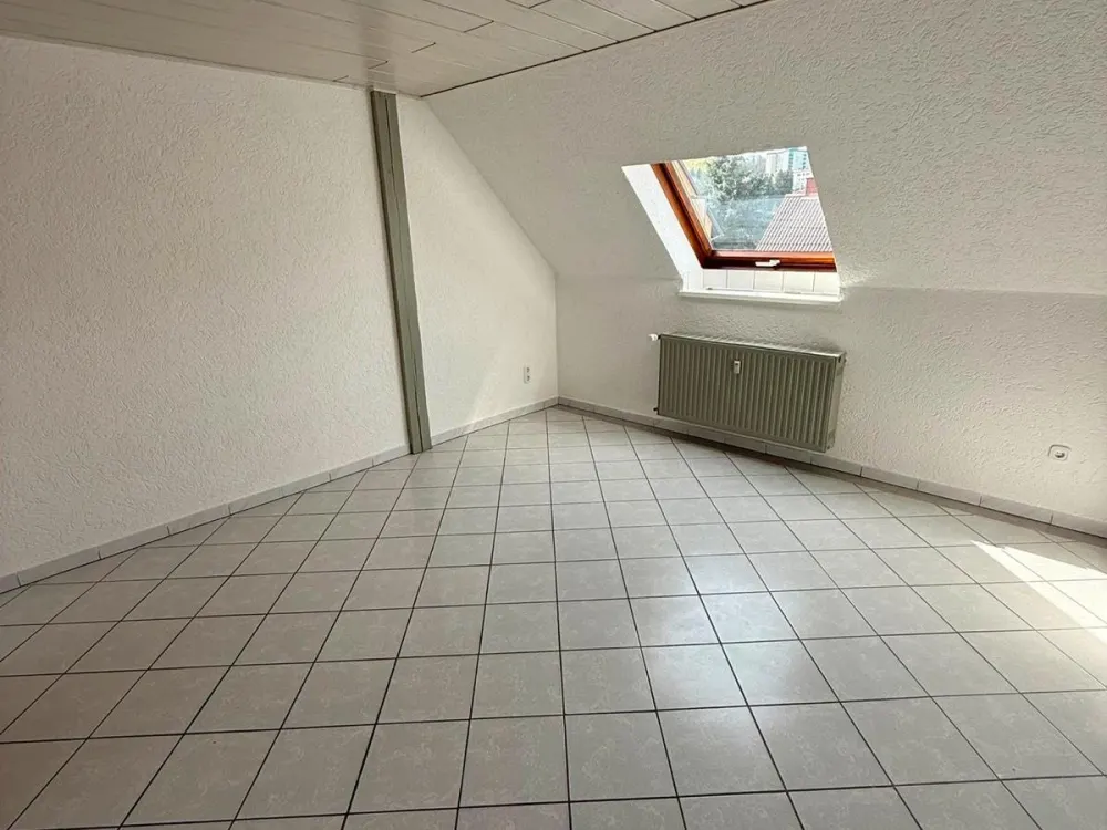 2 Room Apartment with Kitchen and Bathroom, Attic, Newly Renovated - Small Garden