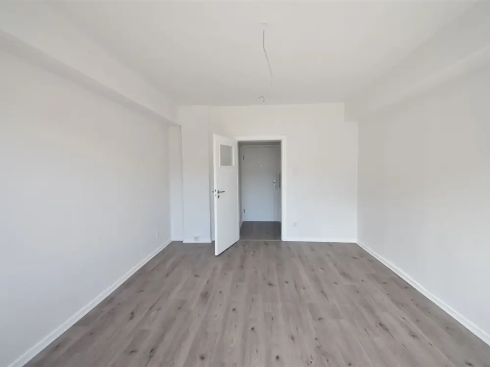 Auch als WG geeignet! Renovierte 2-Zi-Whg mit Balkon