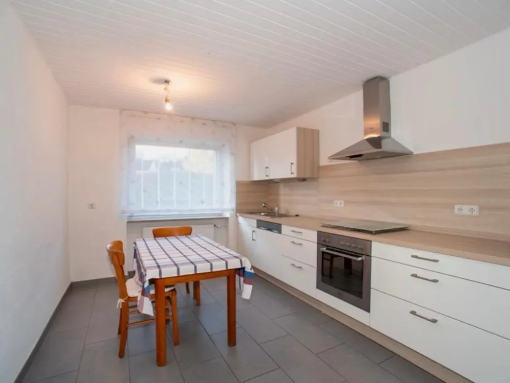 Großzügige 3-Zimmer Erdgeschosswohnung in Kutzhof
