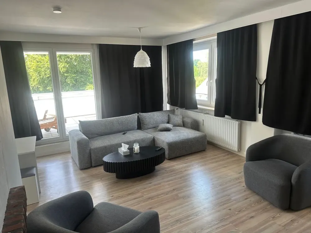 Möbeliertes Penthouse mit Dachterrasse in Norderstedt