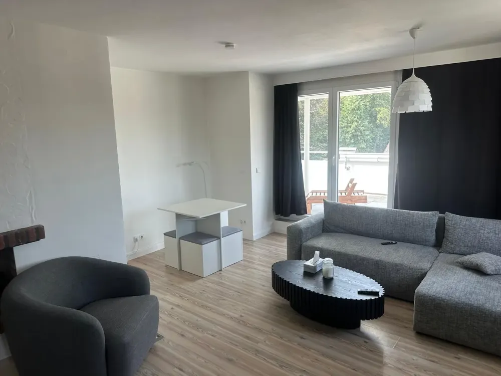 Möbeliertes Penthouse mit Dachterrasse in Norderstedt