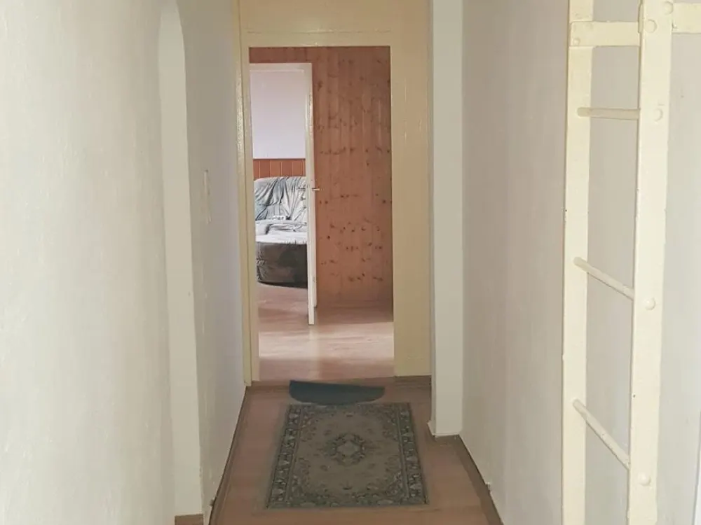 Helle Möbliert 3 Zimmer- Wohnung . Sofort, Top Lage!