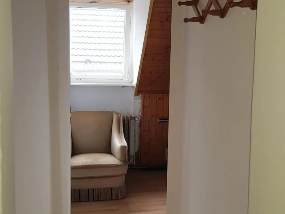 Helle Möbliert 3 Zimmer- Wohnung . Sofort, Top Lage!