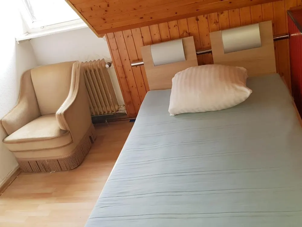 Helle Möbliert 3 Zimmer- Wohnung . Sofort, Top Lage!