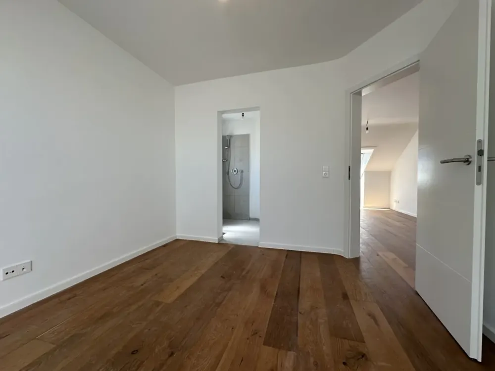 Luxus über den Dächern Stuttgarts - Modernes Wohnen mit Dachloggia und Garage+EBK und Klima