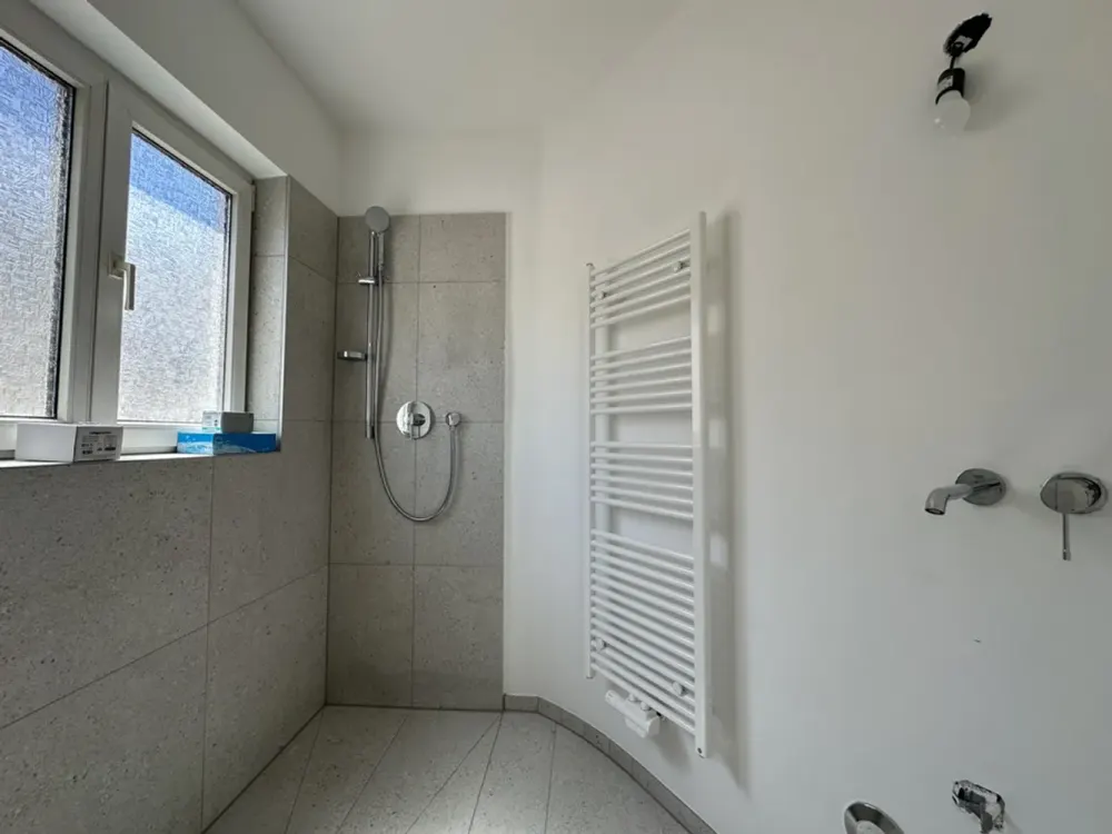 Luxus über den Dächern Stuttgarts - Modernes Wohnen mit Dachloggia und Garage+EBK und Klima