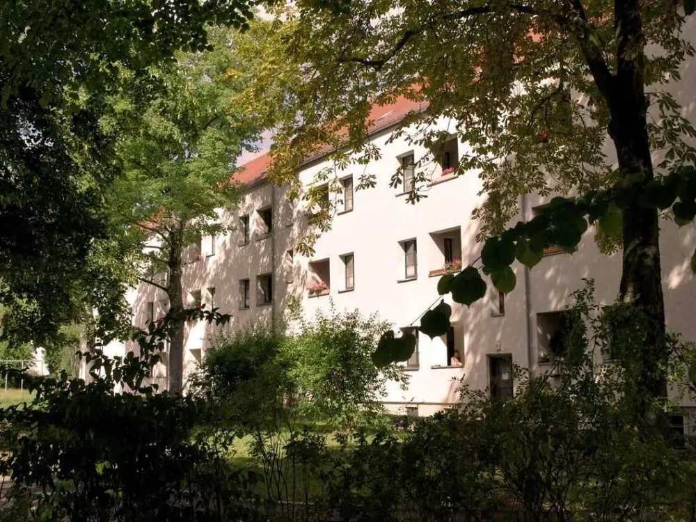 Für die Generation 50plus/2-Raum-Wohnung mit Balkon und Wohnküche