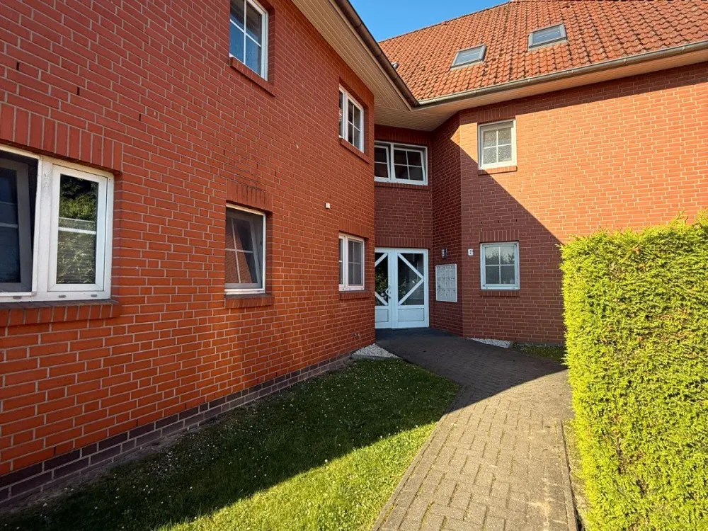 Well-laid-out 2-room attic apartment in a quiet location