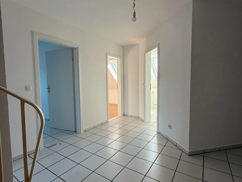 Well-laid-out 2-room attic apartment in a quiet location
