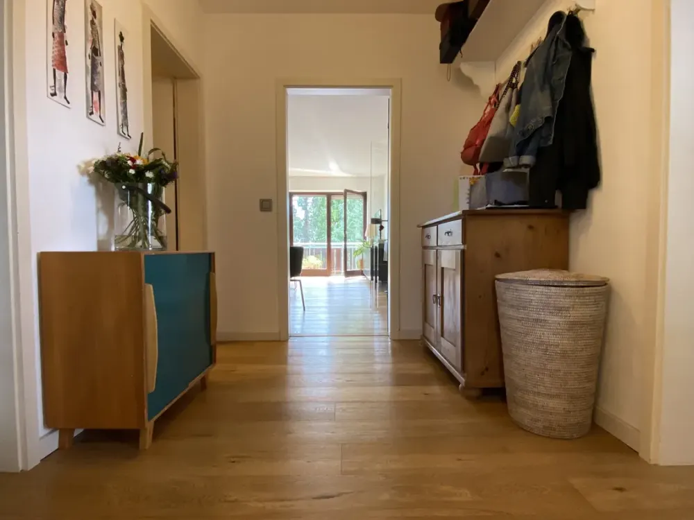 Wunderschöne 3 -Zimmer-WHG mit Balkon und Garten in München-Hadern (direkt an U6)
